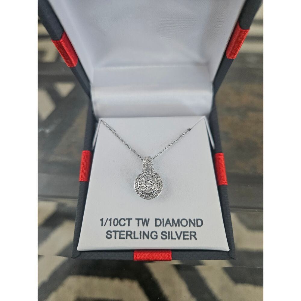 1/10 Diamond 18" Pendant Necklace - Picture 3 of 3